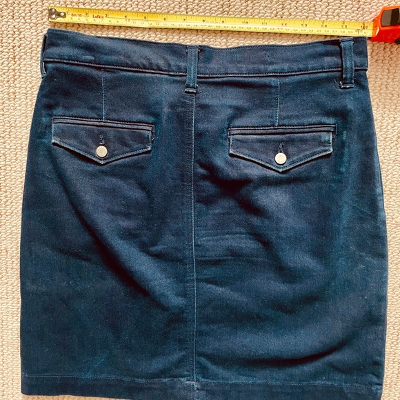 Gap 1969 size 29 Dark Denim Skirt - Picture 3 of 5